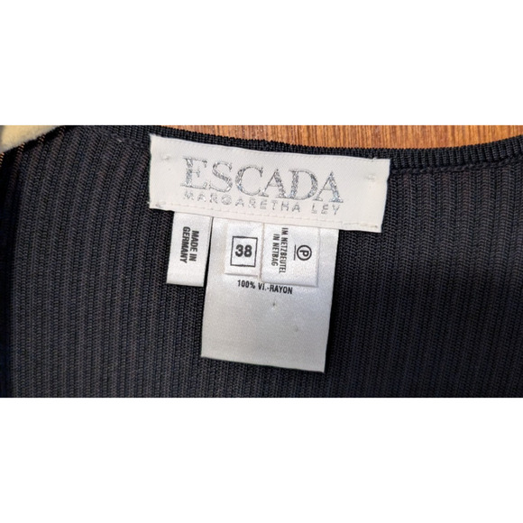Escada Margaretha Ley Long Cardigan One Button closure EU 38 US 8 Rayon EUC - Picture 4 of 6
